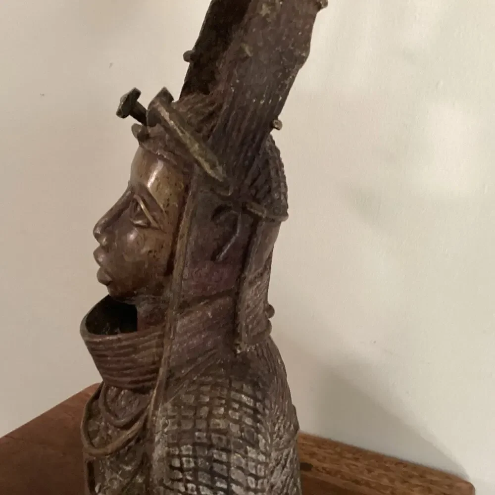 Cast Bronze Bust of King of Benin Nigeria African Antique vintage